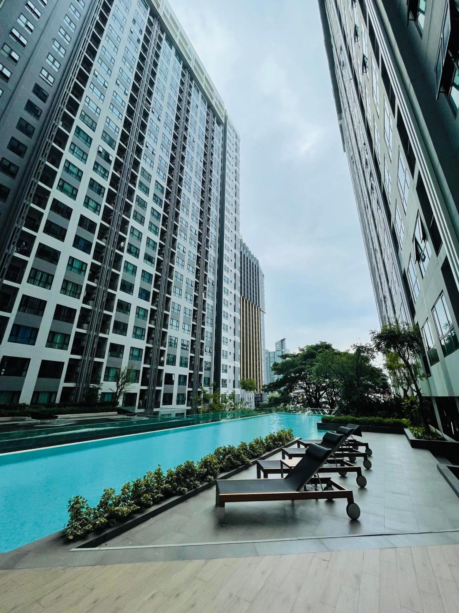 อพาร์ทเม้น The Base 100 By Numam