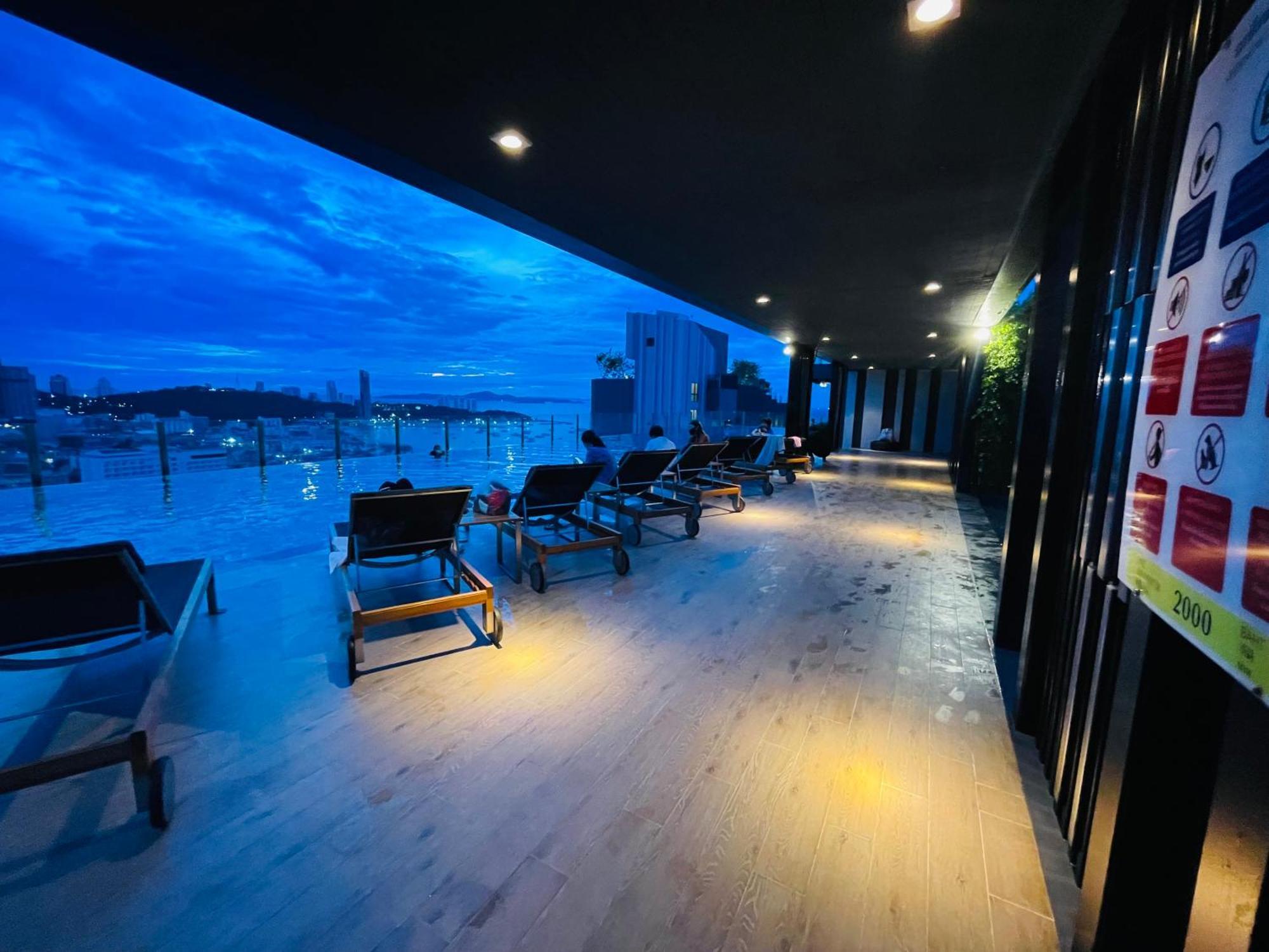 Appartement The Base 100 By Numam Pattaya